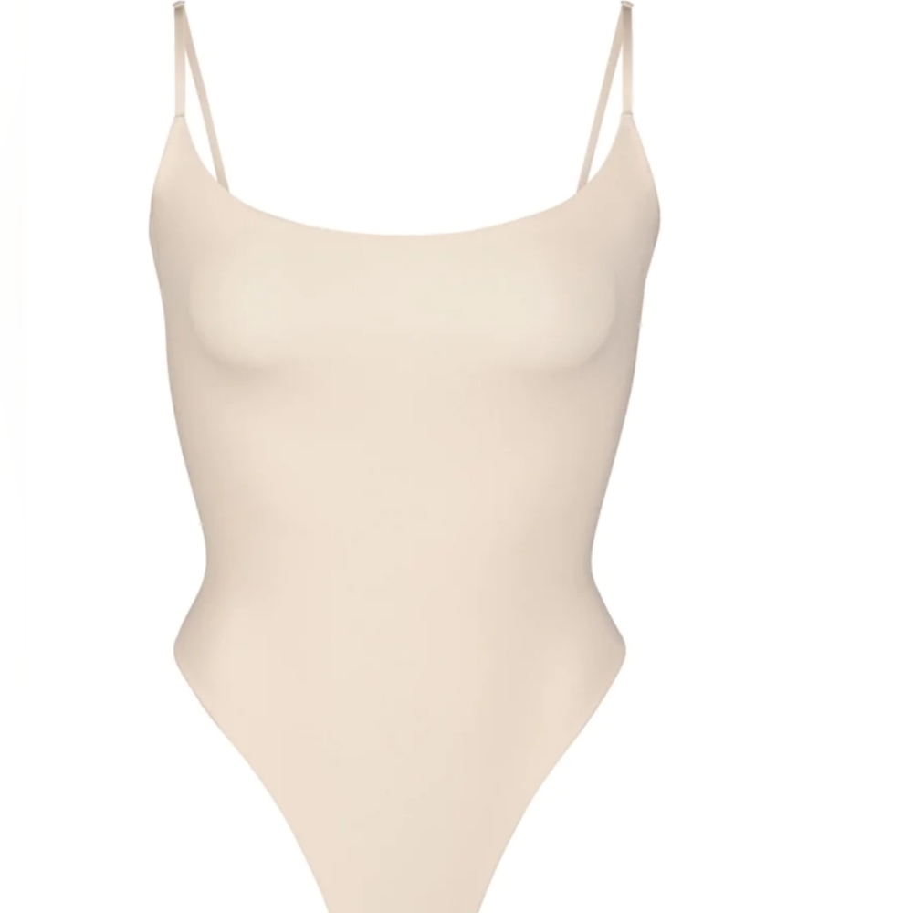 SKIMS Fits everybody cami bodysuit